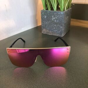 QUAY AUSTRALIA SUNGLASSES